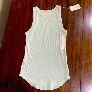 Light green “A New Day” tank XL